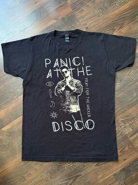 Panic! at The Disco - 2019 "Pray for the Wicked" Official Tour Shirt - Size M